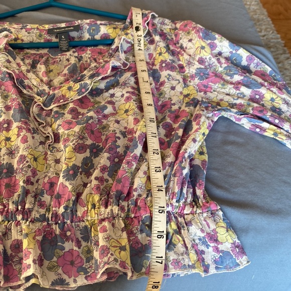 Floral top - Picture 4 of 9